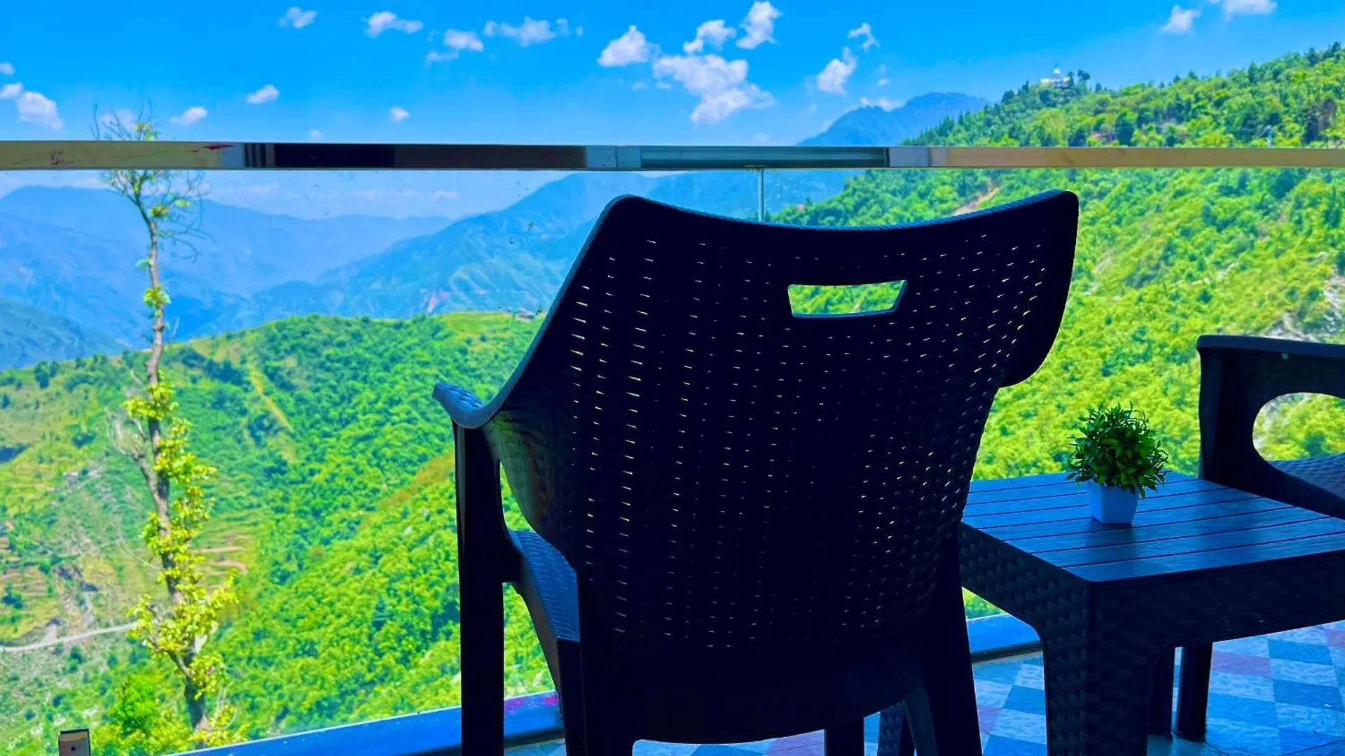 Munnar Tea Estate Cottage And Resort - Away From City Hustle Otel