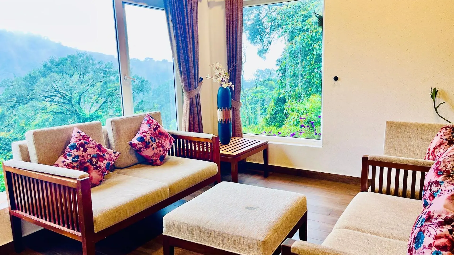 Munnar Tea Estate Cottage And Resort - Away From City Hustle Otel